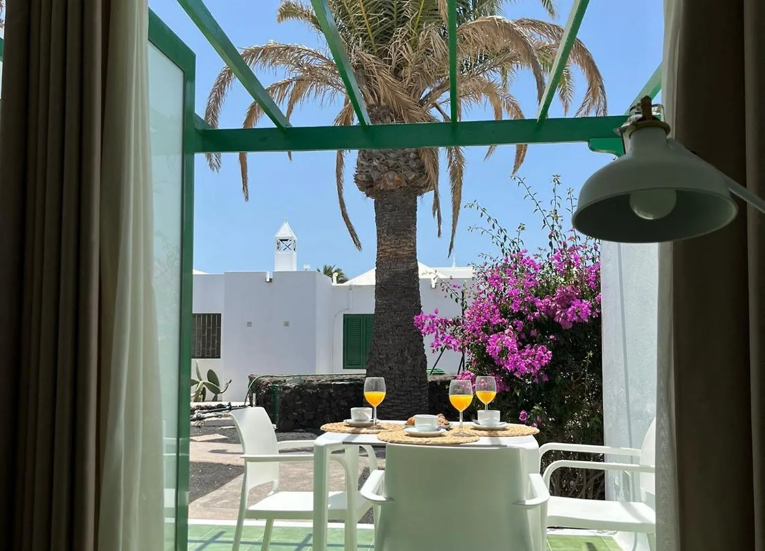 Bungalow Buganvilla Tías Spagna
